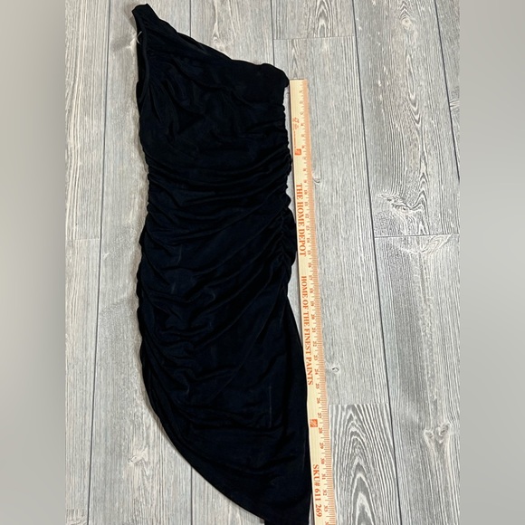 Fiestar One Shoulder Ruched Black Dress Size Medium - Picture 4 of 9